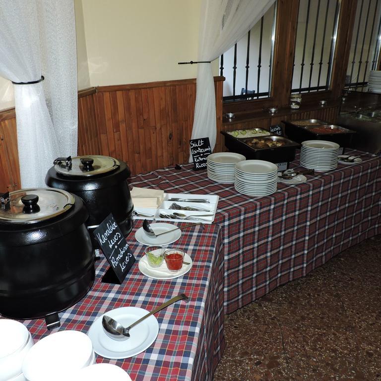 Hotel Sikfokut ノスヴァイ エクステリア 写真