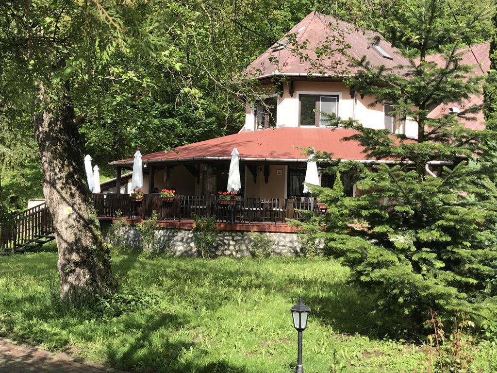 Hotel Sikfokut ノスヴァイ エクステリア 写真